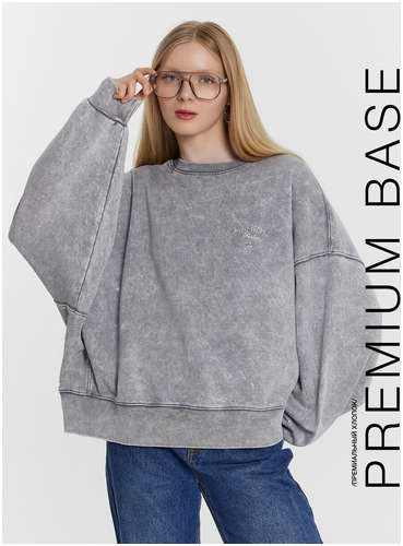 Свитшот женский оверсайз синий с обработкой эйсид и вышивкой Mark Formelle 103235251