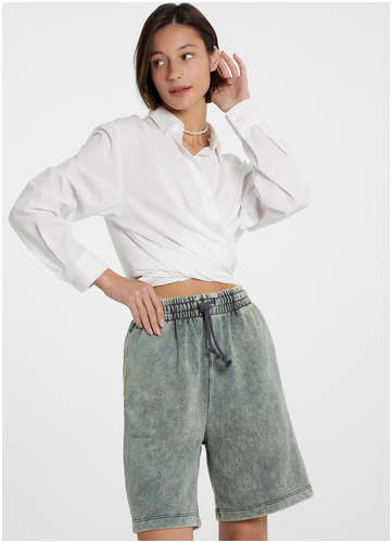 Шорты женские в малахитово-зеленом цвете с эффектом варки Mark Formelle 103230595