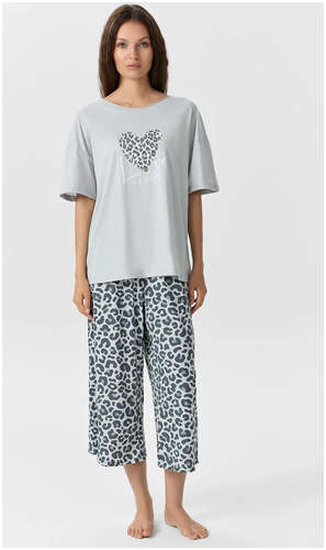 Комплект домашний женский серый: футболка и бриджи Mark Formelle 103242640