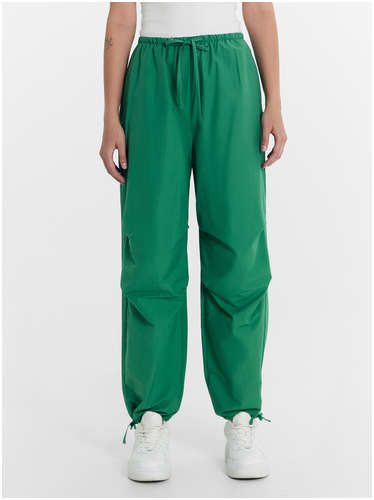 Брюки женские в зеленом цвете Mark Formelle / 103198649 - вид 2