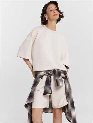 Комплект женский серый: футболка и шорты Mark Formelle 103236115