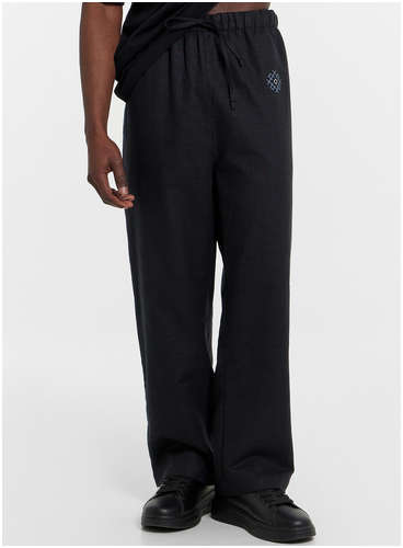 Брюки мужские черные с принтом Mark Formelle / 103228811 - вид 2